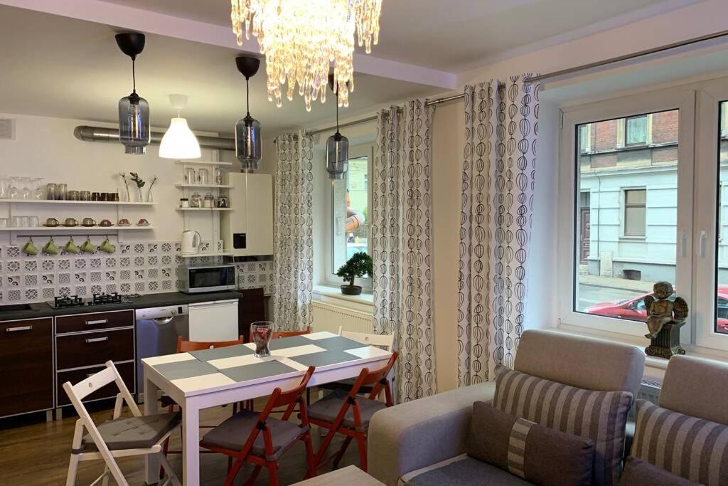 Apartament Rodzinny 70 M2 Tarnowskie Góry Eksteriør bilde